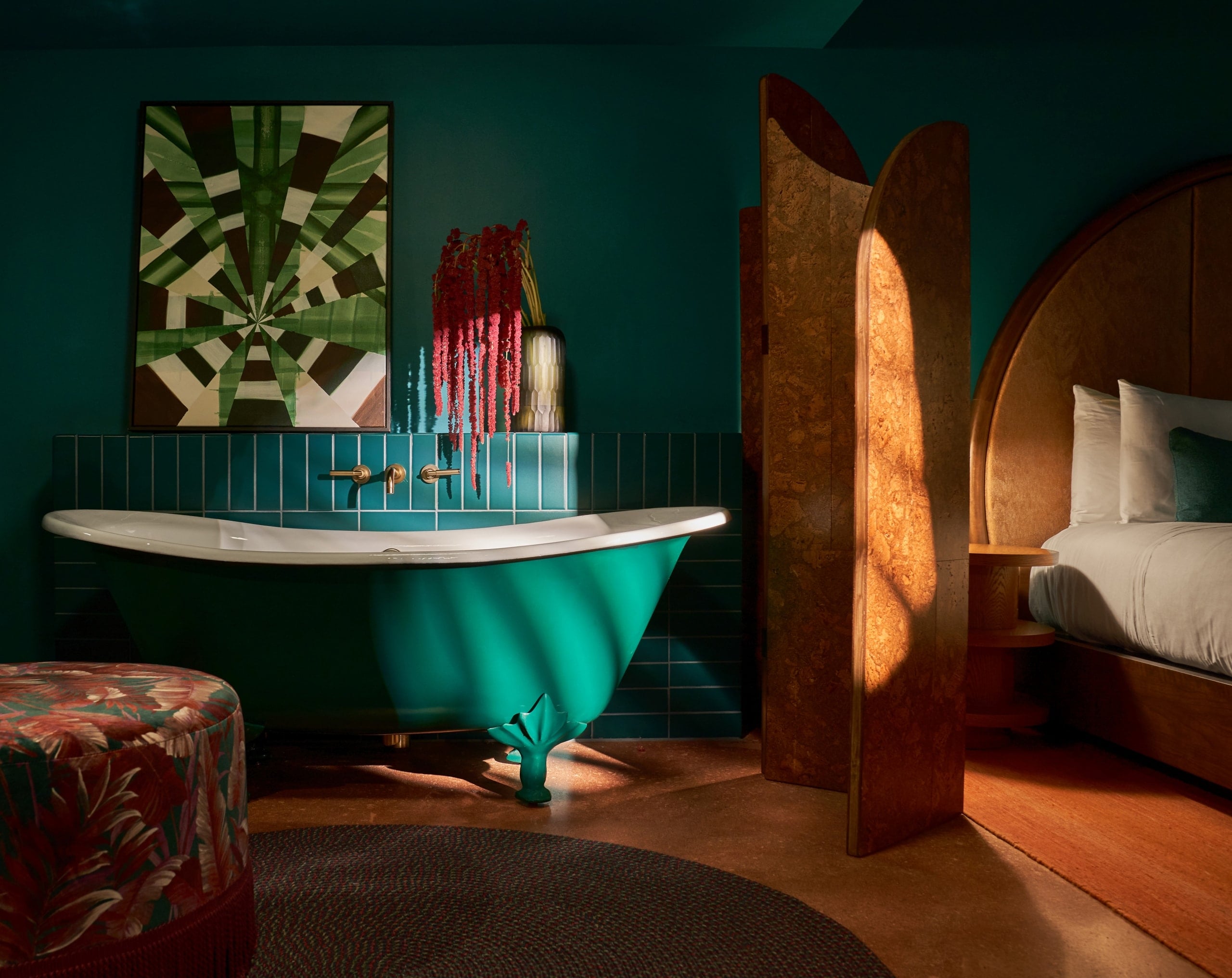 Deluxe Eden Studio 2