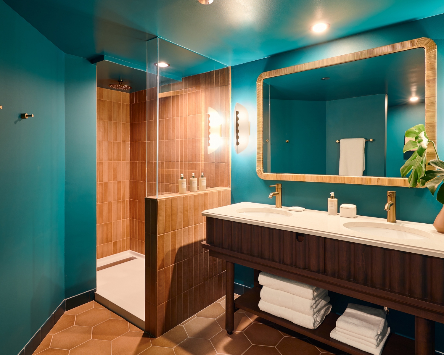 Suite - Grand Luxe Two Bedroom Suite 3