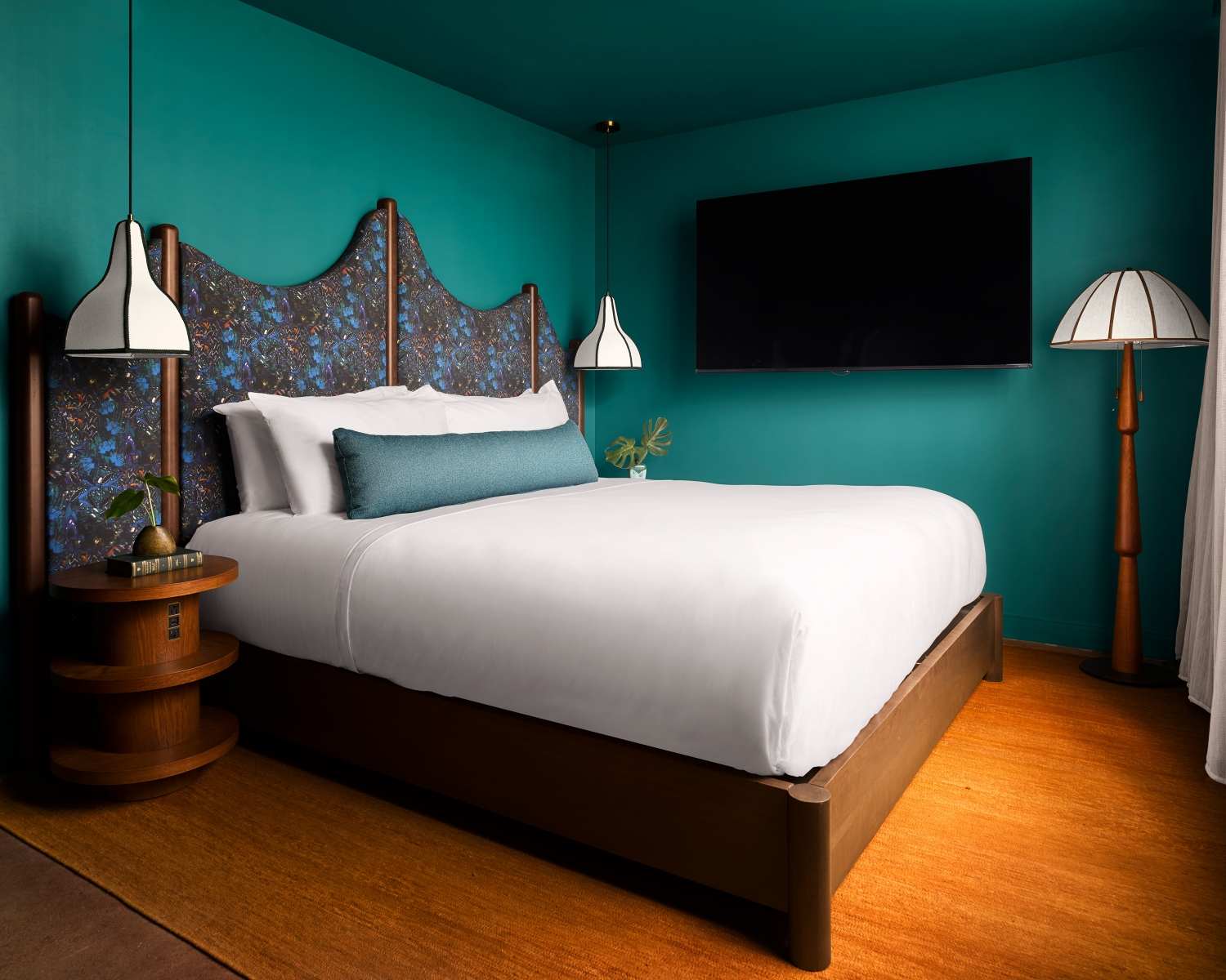 Suite - Grand Luxe Two Bedroom Suite 6