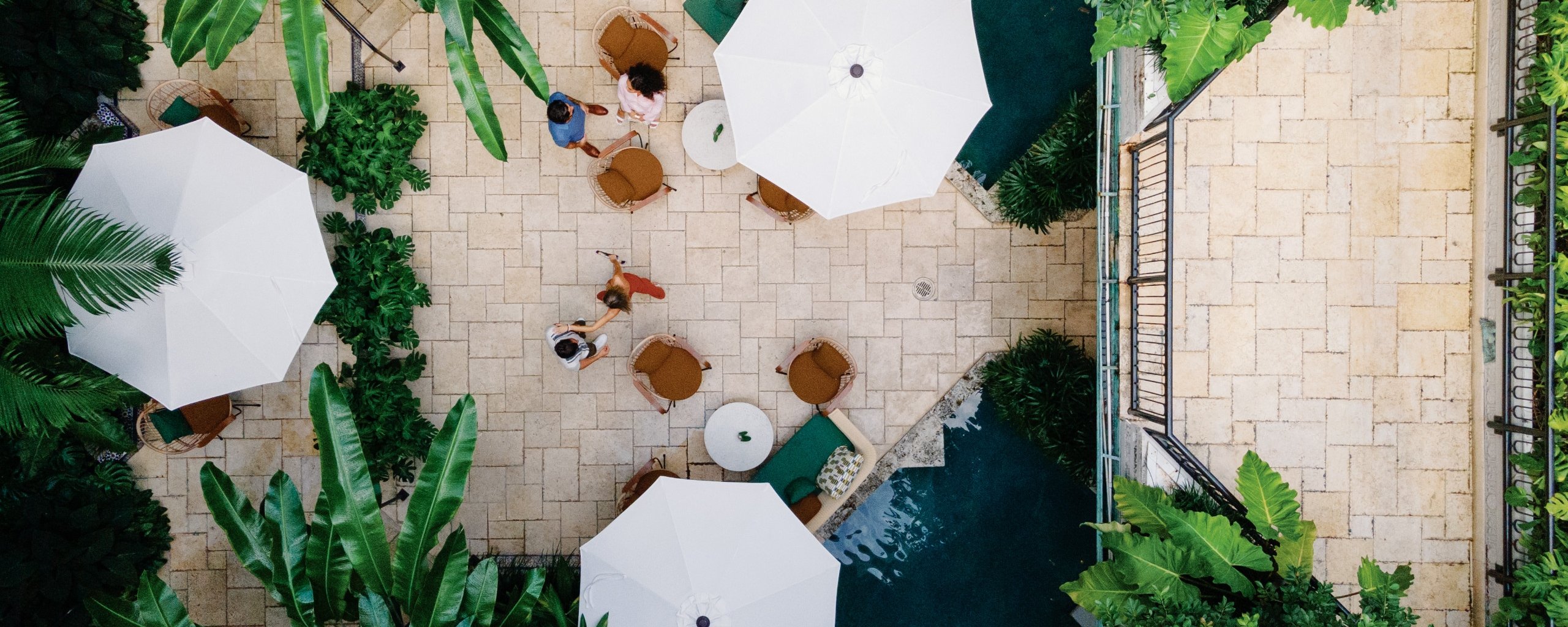 birds eye view of the mayfair house lobby