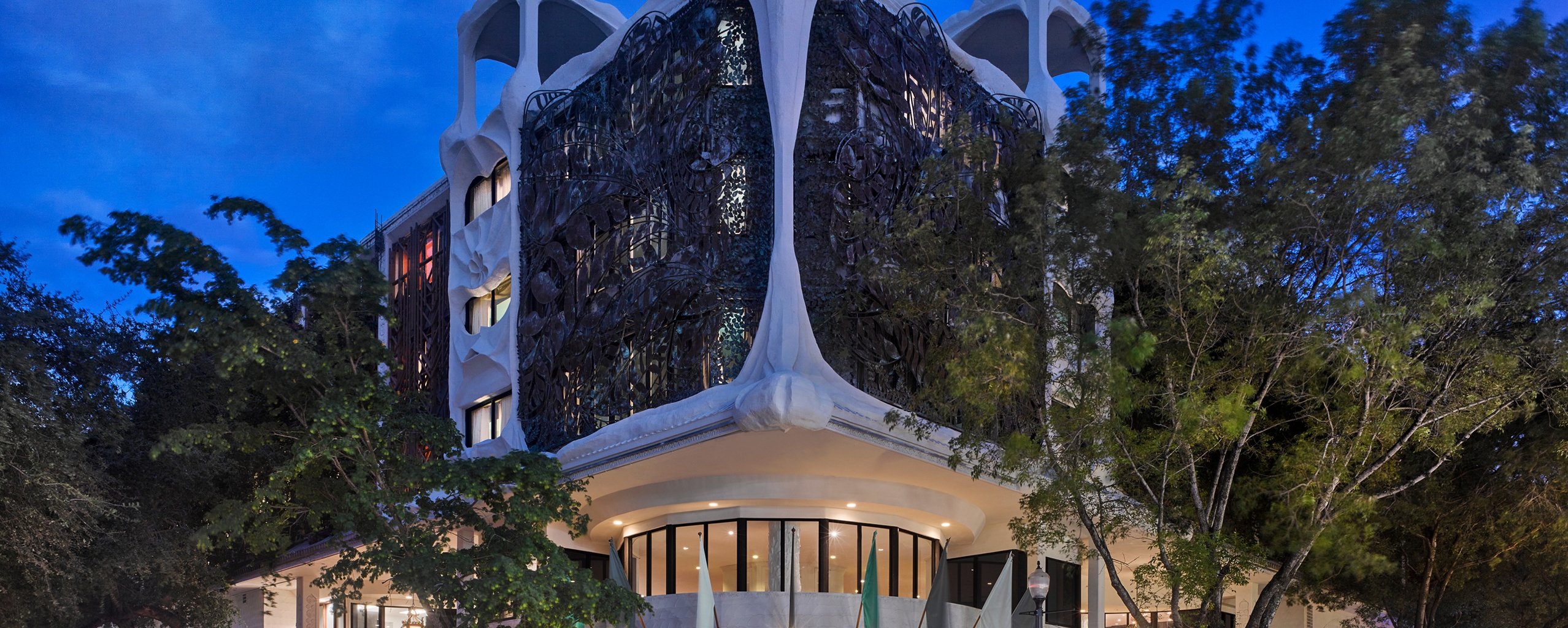 outdoor view of mayfair house