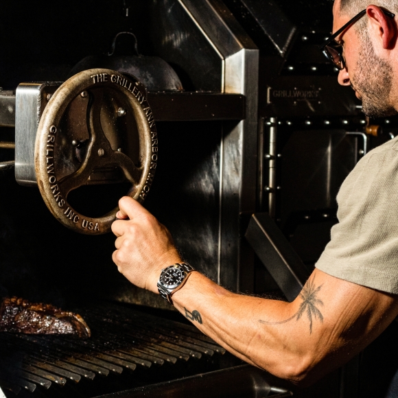 Chef Giorgio grilling