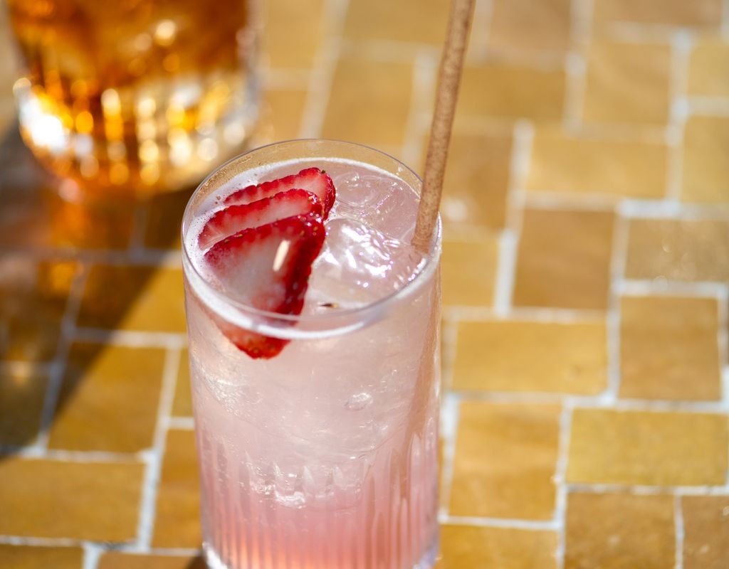 sipsip happy hour cocktail